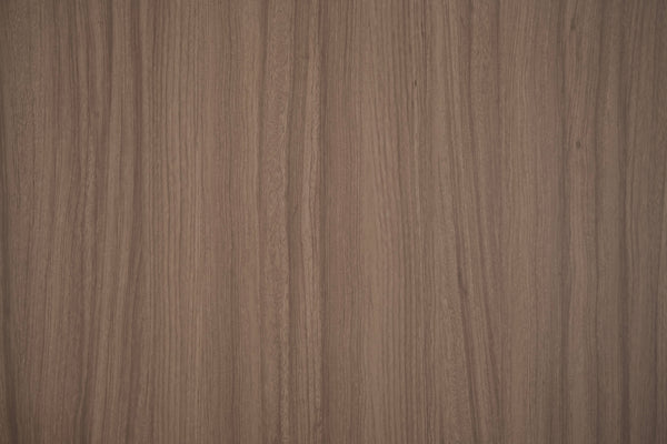 Dune Oak Matte · Natural emboss, subtle grain sample